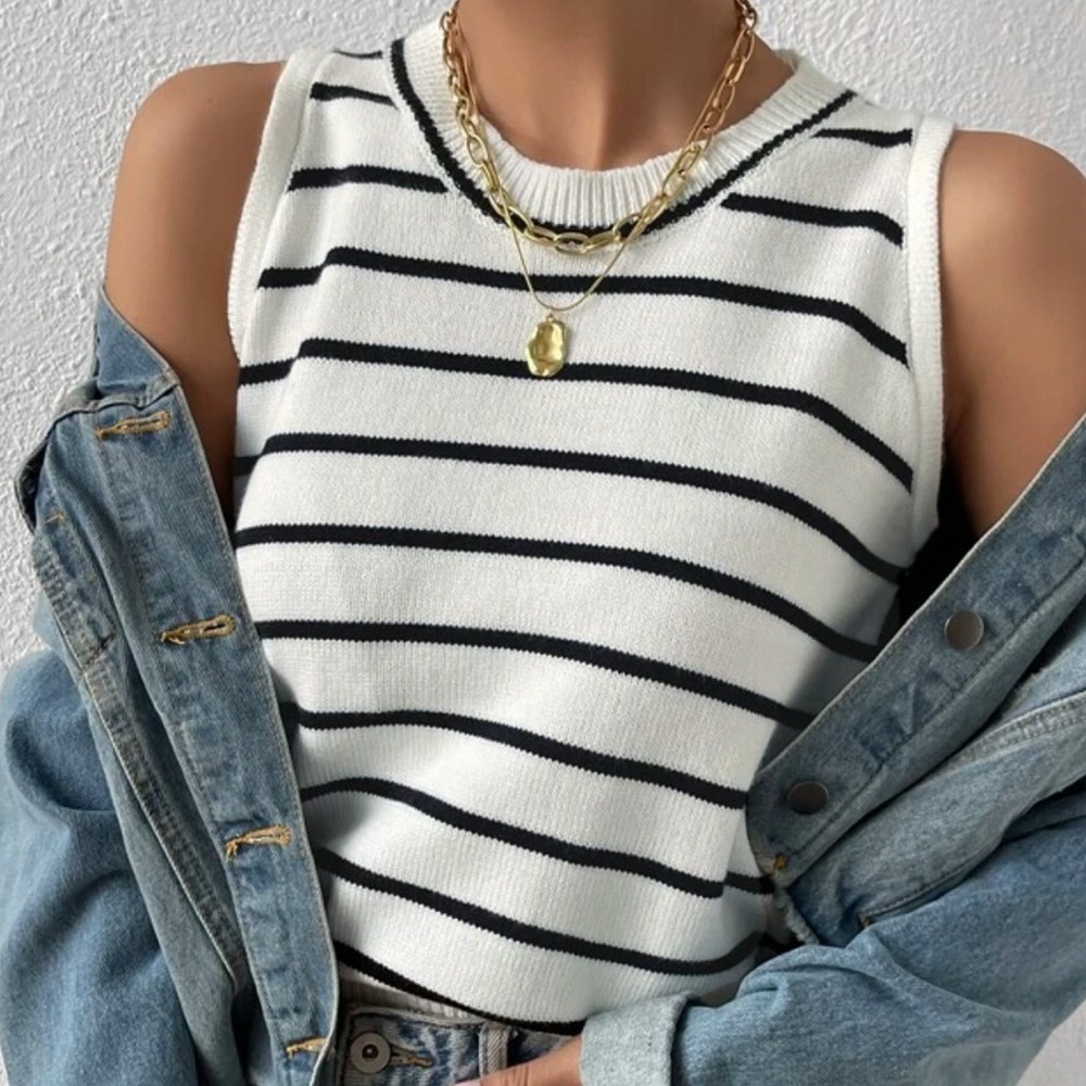 Knit vest